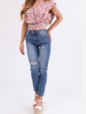 Risen High Rise Distressed Skinny Jeans Size 28